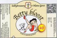 Amateurs, Betty bloost 40