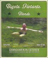 Amateurs, Bigote Flotante  Blonde