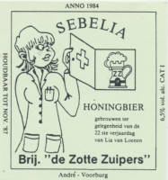 Amateurs, Sebelia Honingbier